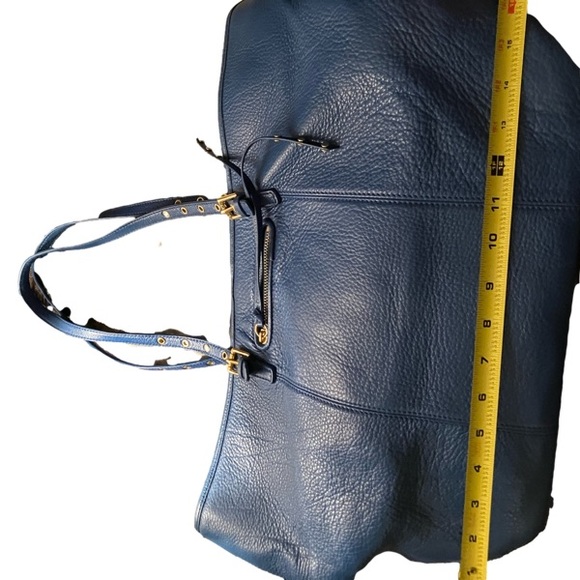 Steven Madden blue leather bag. - Picture 4 of 9